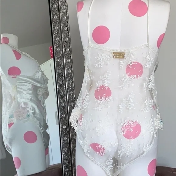 Rare Victoria’s Secret Floral Embroidered Teddy